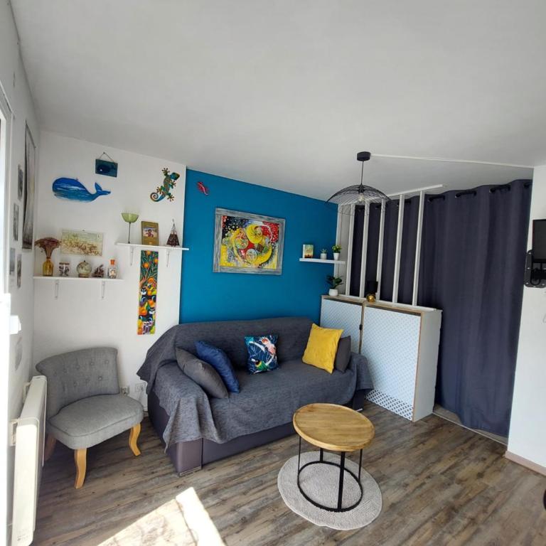 Appartement 2pers, superbe vue montagne, exposé sud, Résidence très calme, parking, 5mns à pied du centre - Appartement 1 Chambre - 22