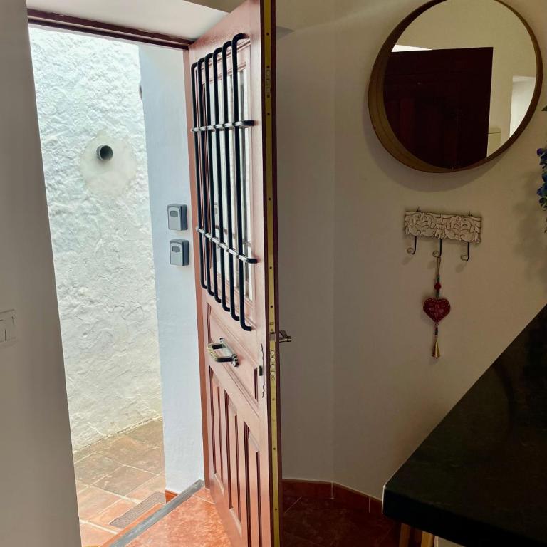 Cosy Andalusian Home with Roof Terrace in Town Centre - Casa de 2 dormitorios - 8