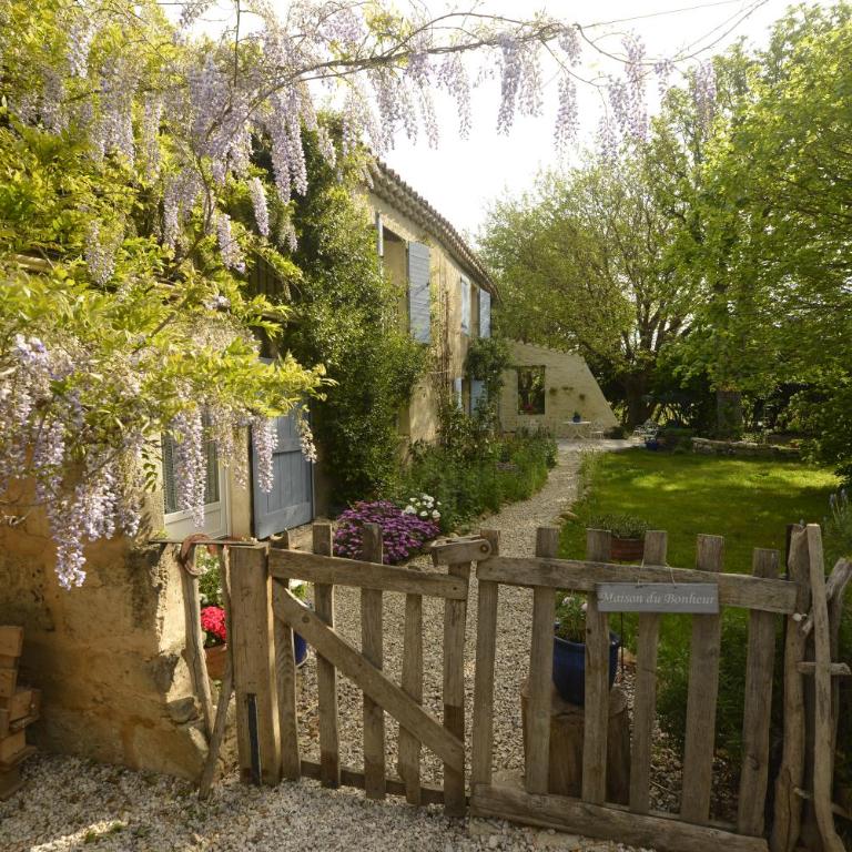 MAS DU MOULIN Chambre d'hôtes Via Rhôna - Camera Matrimoniale con Vista Giardino - 9