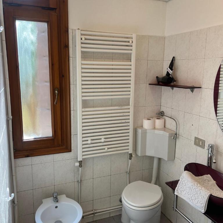 Venezia, 100 mt to Station, Free parking, Shuttle Airport, Train Station, Wi fi, Via Pasubio 1 - One-Bedroom Apartment - 12