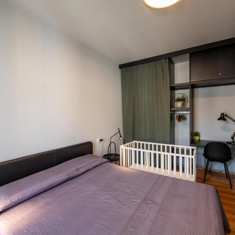 House 74 - Reserved Parking - One-Bedroom Apartment - 25