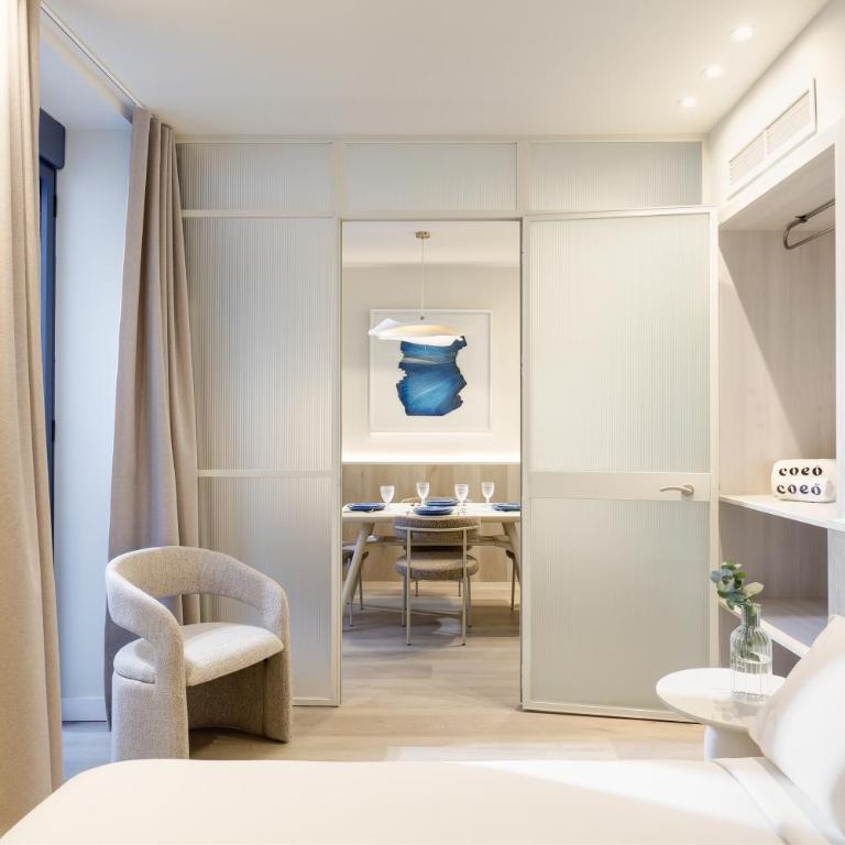 Coeo Frailes Design Apartments - Deluxe One Bedroom Apartment with Patio - 5