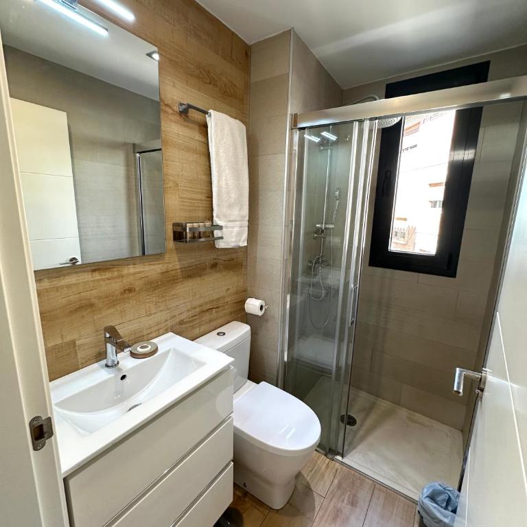 Medina Suites by Medina Living - Three-Bedroom Premium Apartment - 10