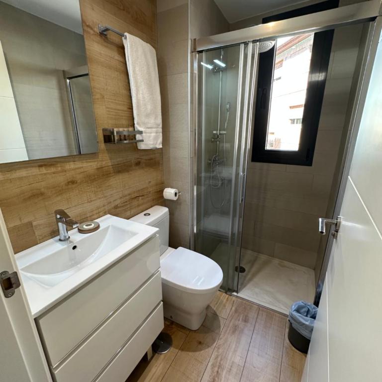 Medina Suites by Medina Living - Three-Bedroom Premium Apartment - 7