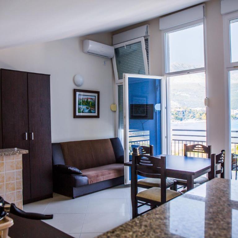 Apartments Riverside - Penthouse Apartment - 6