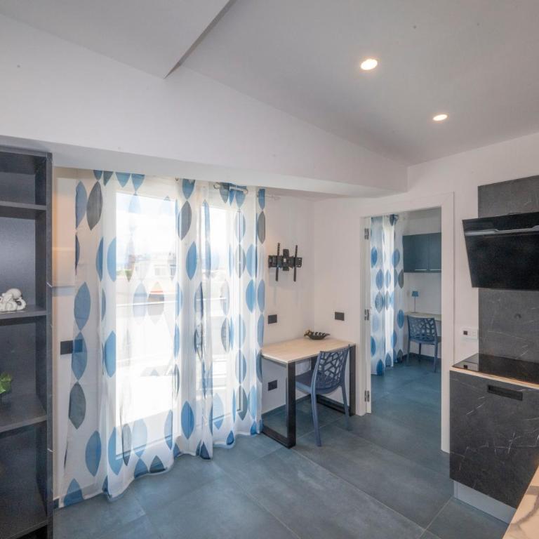 Exclusive BB Villa Rosa - Appartamento con 1 Camera da Letto, Vista Mare e Terrazza - 12