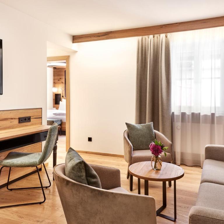 Hotel Gsteig - Familiensuite - 1
