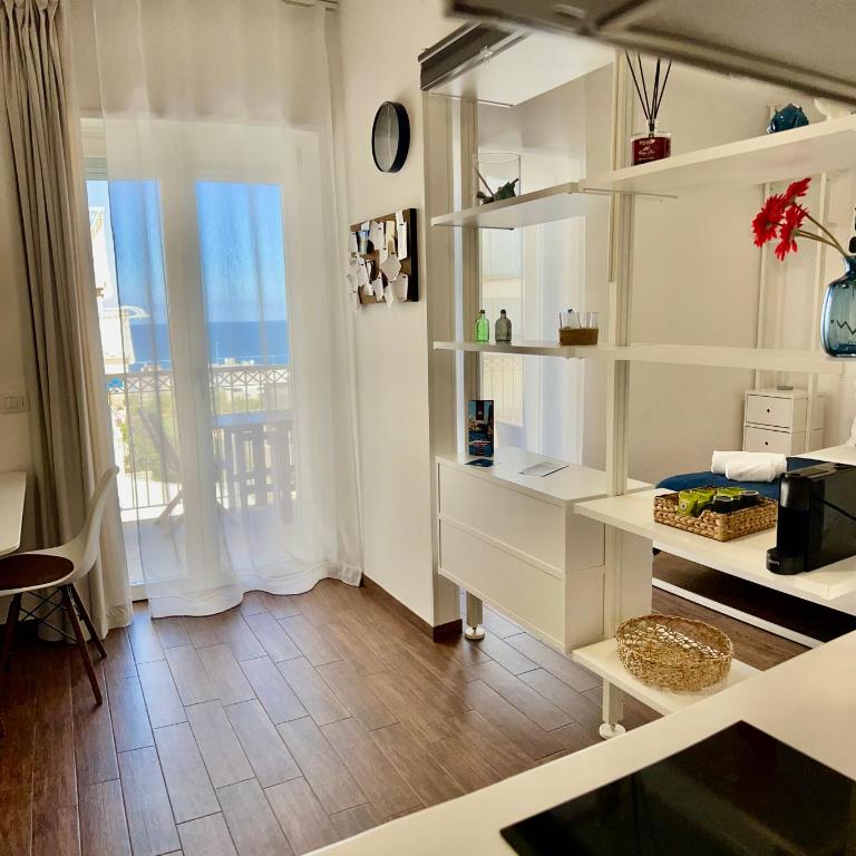 Orange Dream - Appartamento con 1 Camera da Letto, Balcone e Vista Mare - 8