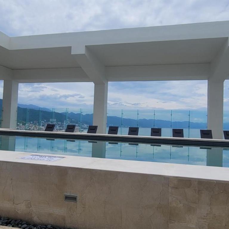 Amazing Sunsets Are Just The Beginning 3 bed 4 bath Luxury 24th Floor Oceanfront Condo - Apartamento con vistas al mar - 3