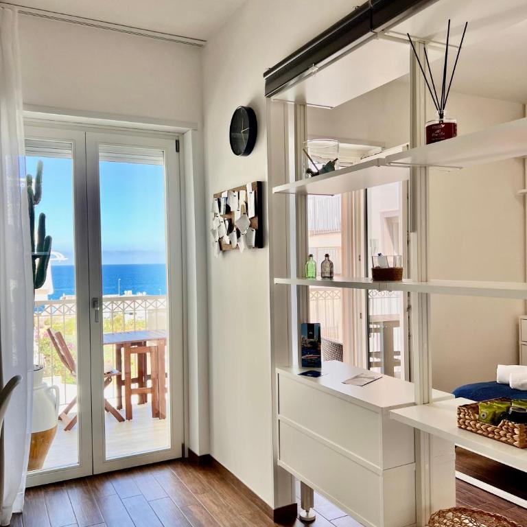 Orange Dream - Appartamento con 1 Camera da Letto, Balcone e Vista Mare - 9