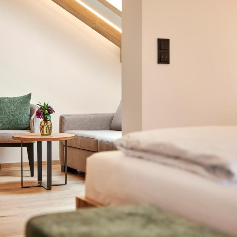 Hotel Gsteig - Landhaus Suite - 5