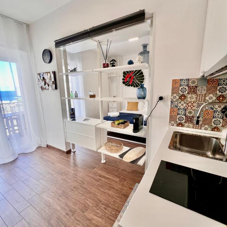 Orange Dream - Appartamento con 1 Camera da Letto, Balcone e Vista Mare - 18