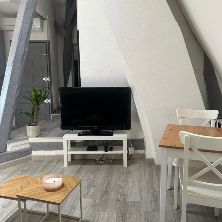Charmant appartement intra-muros - Apartamento de 1 dormitorio - 3