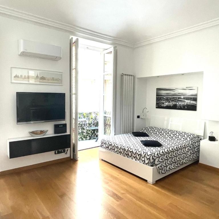 Suite Mole Antonelliana - Studio with Balcony - 7