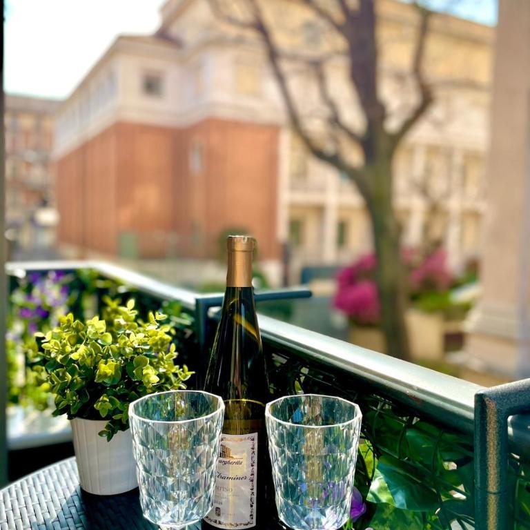 Suite Mole Antonelliana - Studio with Balcony - 17