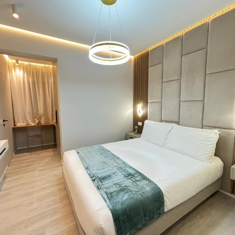 The Three Diamonds - B&B CESENATICO - Camera Queen Deluxe - 14