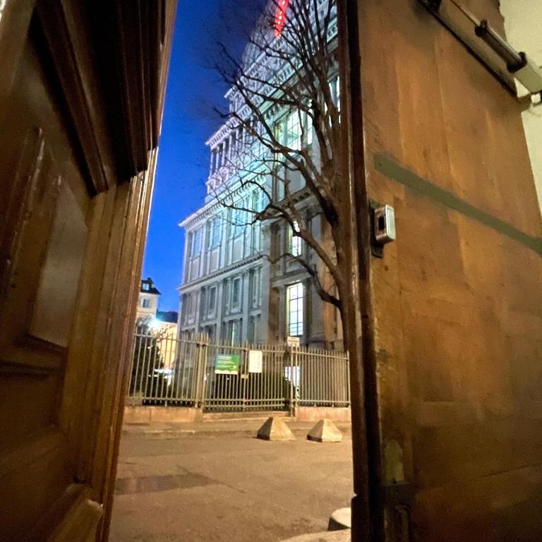 Suite Mole Antonelliana - Studio with Balcony - 23