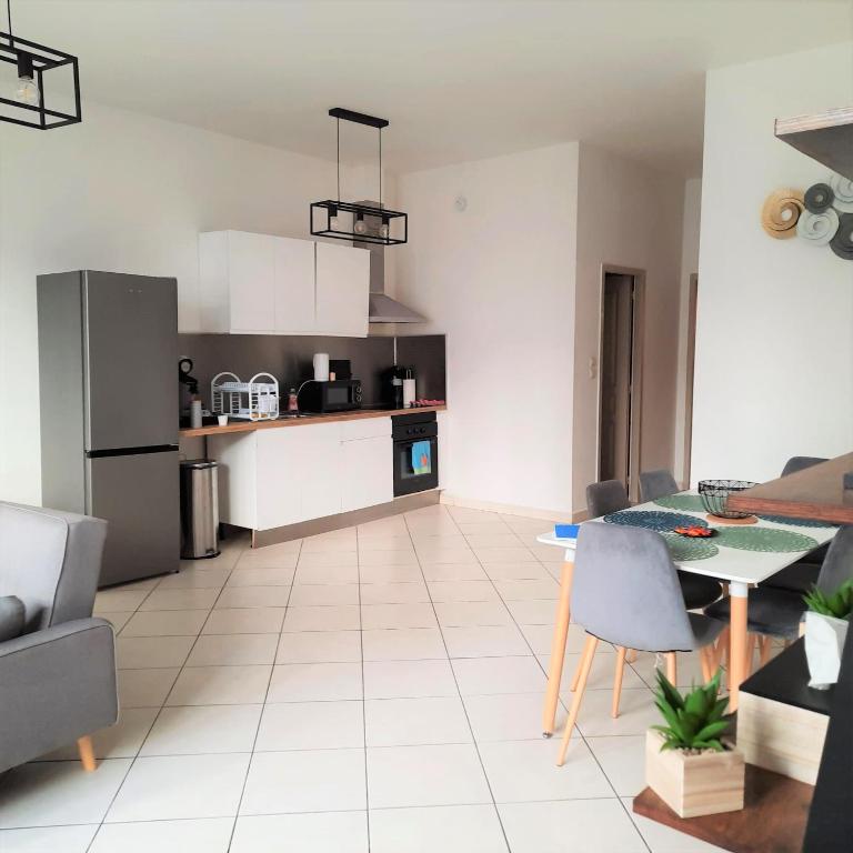 Appartement tout équipé au cœur de Béziers - Appartamento con 2 Camere da Letto - 32