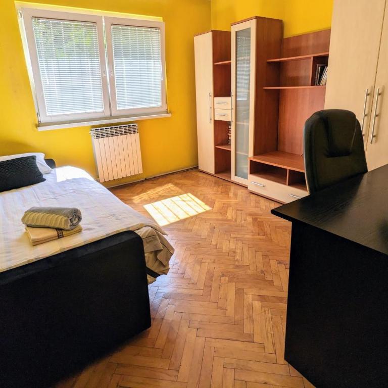 Yellow apartment Sarajevo - Two-Bedroom Apartment - 1