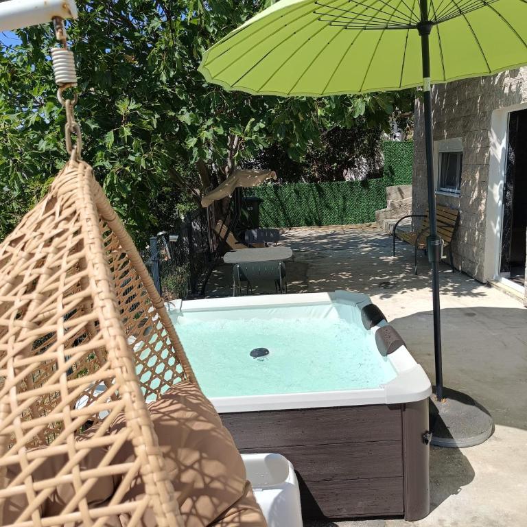 La Casa Di Martin - Deluxe Bungalow with Garden View - 16
