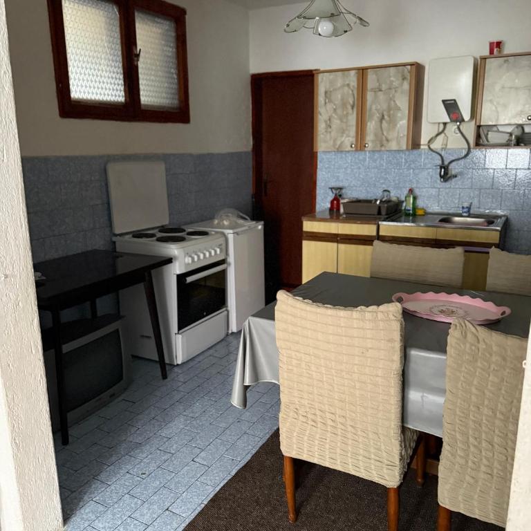 Apartman Marjana - Three-Bedroom Apartment - 8