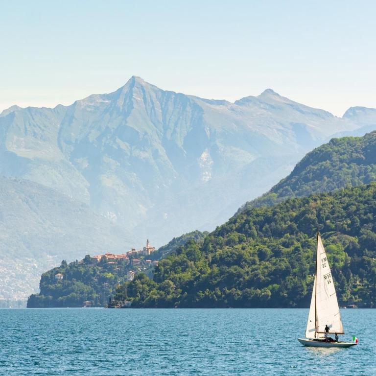 Chalet by Lake Maggiore with Garden Views - Casa Vacanze con 1 Camera da Letto - 19