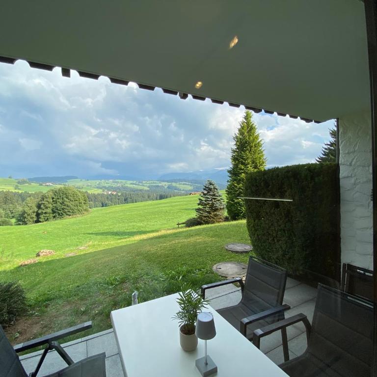 Neu - Ferienwohnung Allgäuparadies - Traumhafte Aussichten mitten in der Natur des Westallgäus - Apartment mit 1 Schlafzimmer und Terrasse - 17