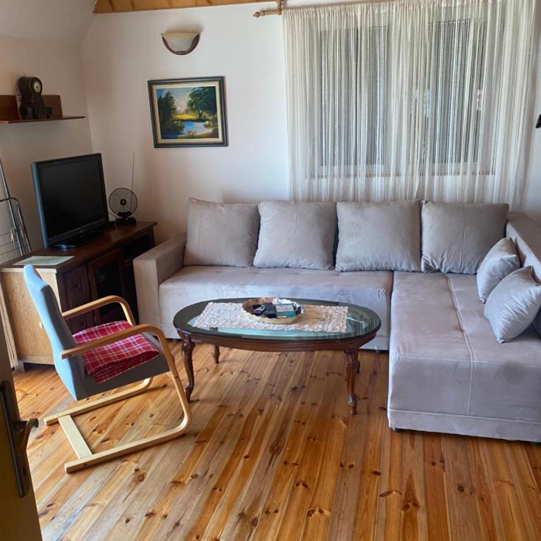 Vista Pitomine - Two-Bedroom Chalet - 3