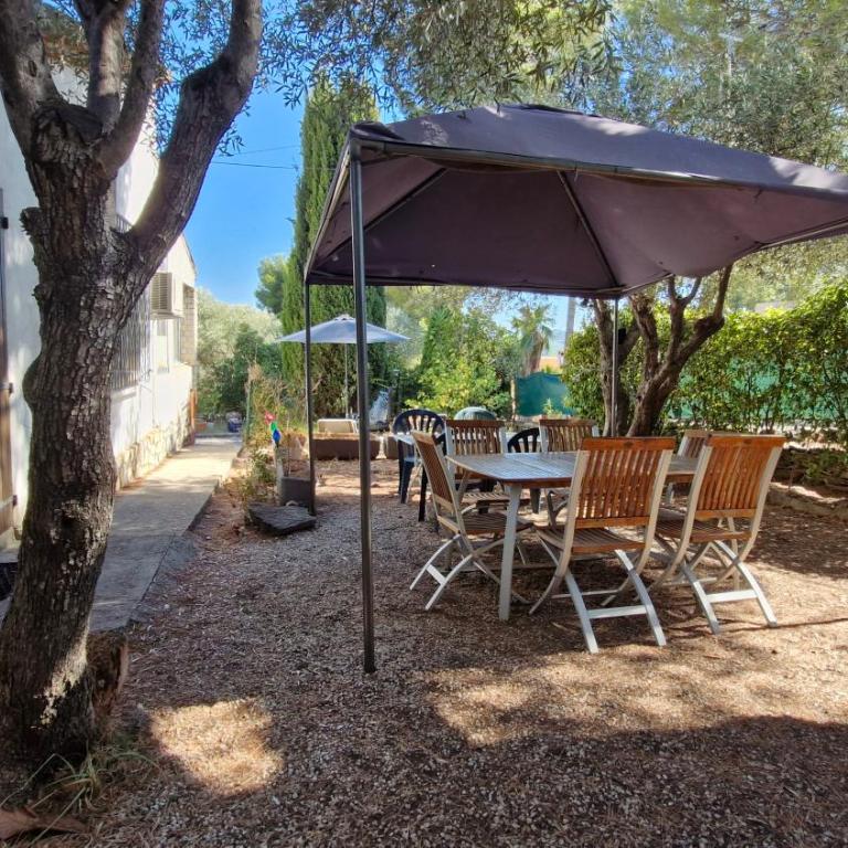 Maison familiale Jardin parking, 10 min plage, 1* - Maison 2 Chambres - 12
