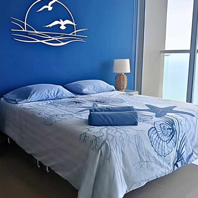 Luxury Escape: Sea, Comfort & Style - One-Bedroom Premium Apartment with Ocean View - 9