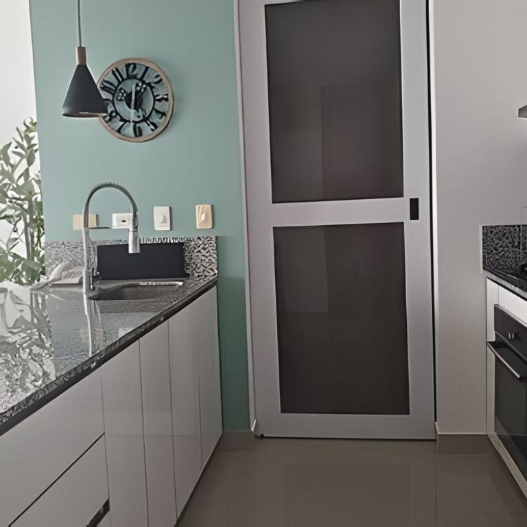 Luxury Escape: Sea, Comfort & Style - One-Bedroom Premium Apartment with Ocean View - 36