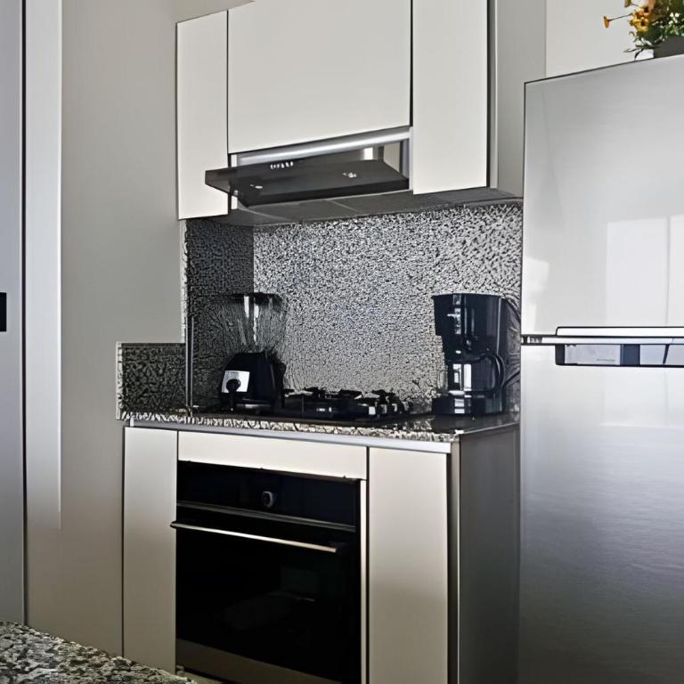 Luxury Escape: Sea, Comfort & Style - One-Bedroom Premium Apartment with Ocean View - 39