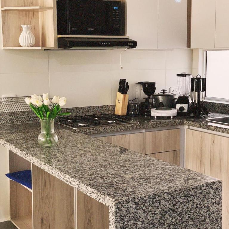 Comfortable apartment near the beach Manzanillo Sector - Two-Bedroom Apartment - 8