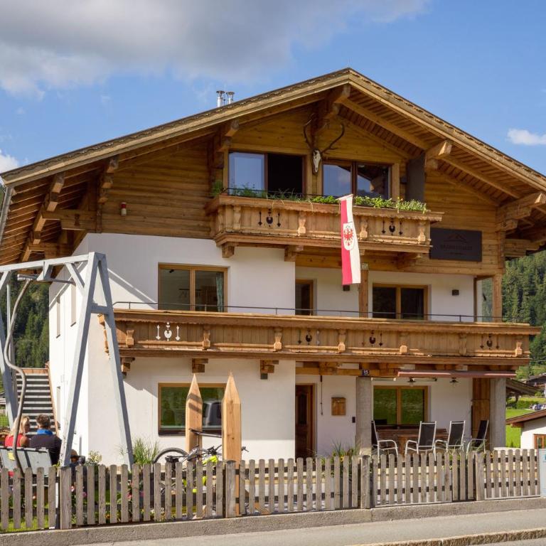 Grand Chalet Hochfilzen - Ferienhaus - 1