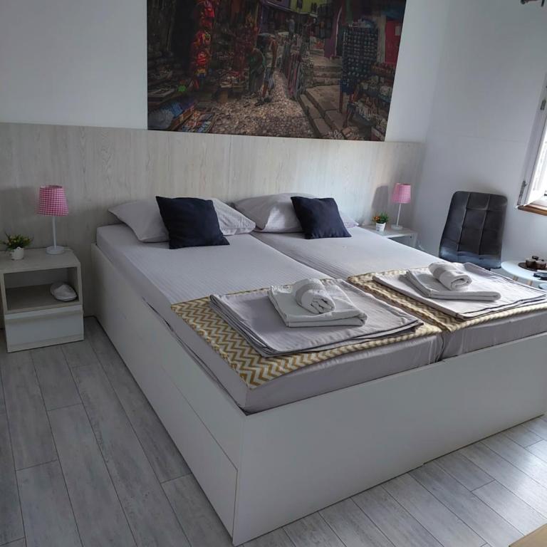 Guest House Vanja - Twin Room - 1