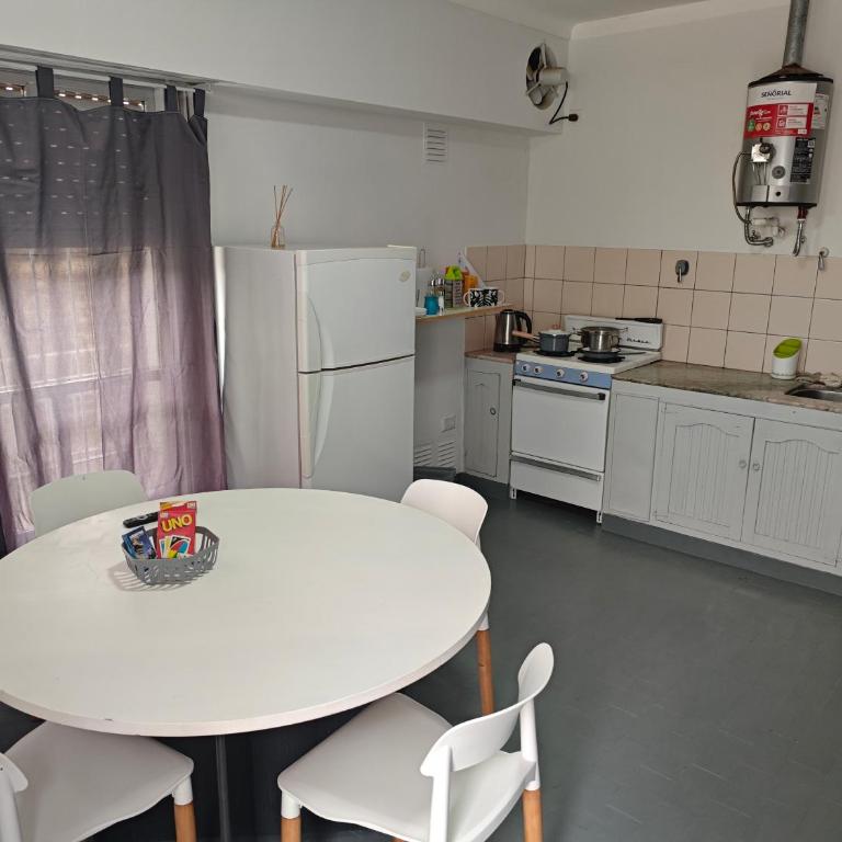 Departamento Zona Hospital Italiano y Penna - One-Bedroom Apartment - 2