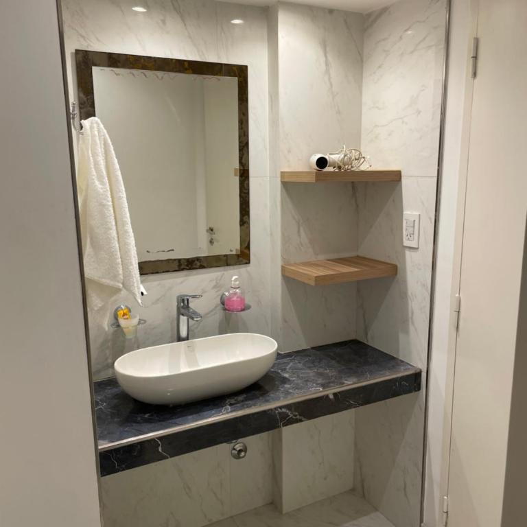 Departamento 2 ambientes zona Aldrey - One-Bedroom Apartment - 8