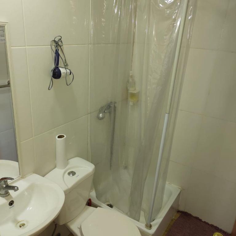 Departamento independiente baño privado - Double Room with Private Bathroom - 6