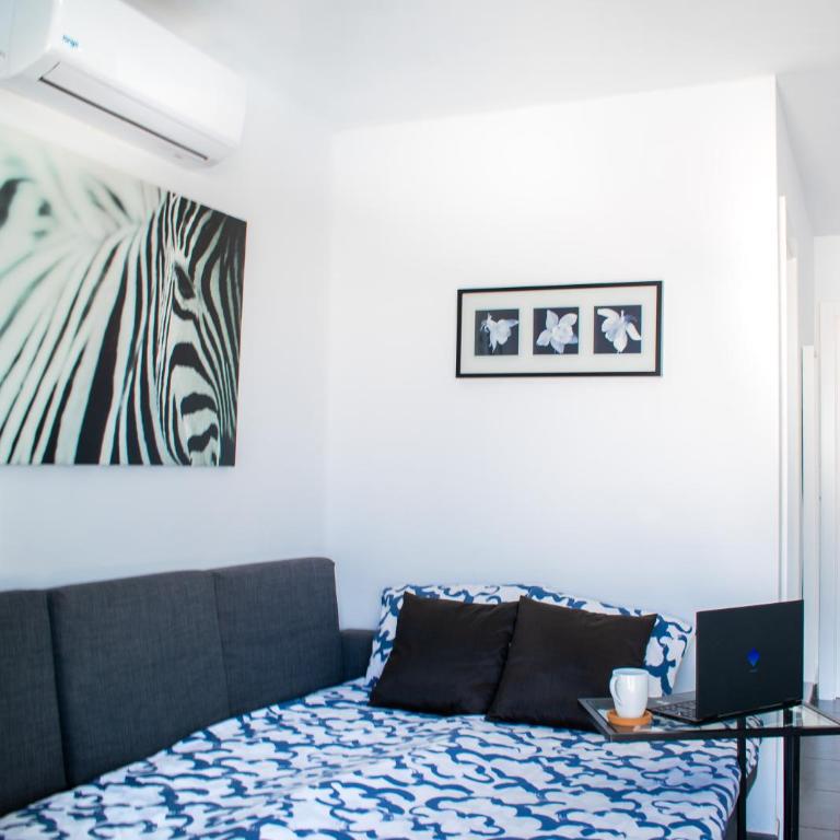 The Blue Clover - One-Bedroom House - 2