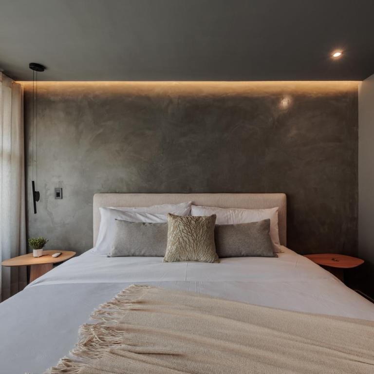 10th Street Three-Bedroom Jacuzzi & Billiard 201 - Three-Bedroom Apartment - 11