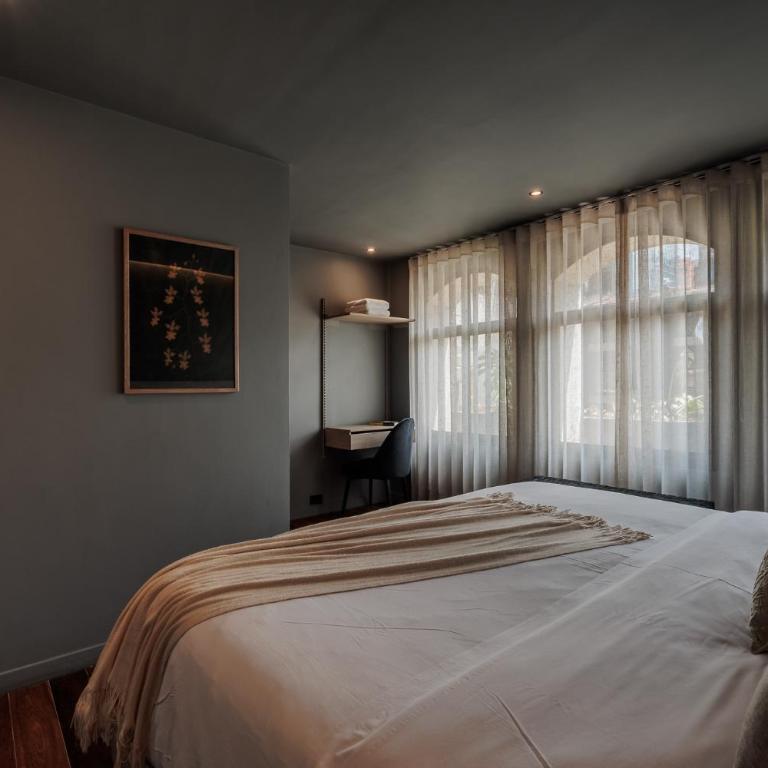 10th Street Three-Bedroom Jacuzzi & Billiard 201 - Three-Bedroom Apartment - 39