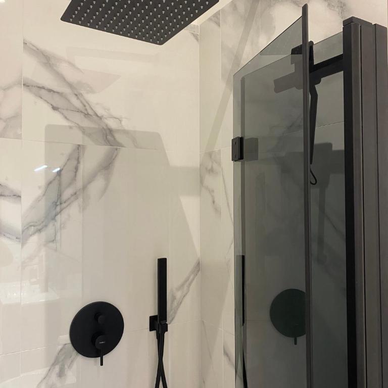 Mare Montenotte - Appartamento con 2 Camere da Letto e Balcone - 13