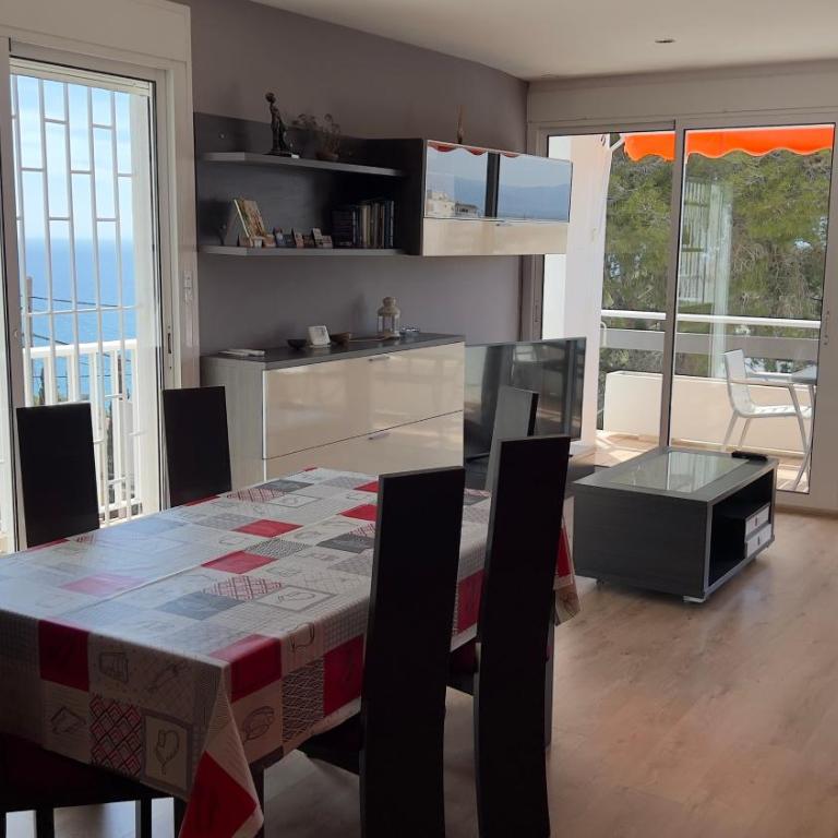 Apartamento Ginette SunBeach - Two-Bedroom Apartment - 1