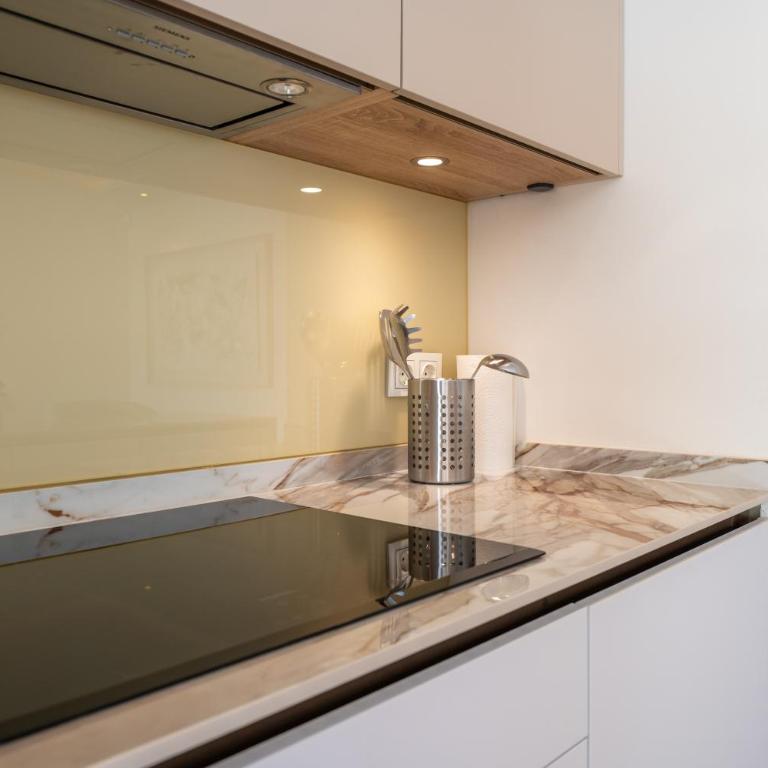 Modern & New Apt Walk to Puerto Banús - Apartamento de 2 dormitorios - 15