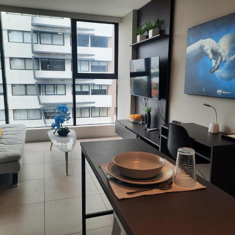 Hermoso Studio Plus Tecnológico 708 Nanotec Zona Equipetrol Av San Martin - One-Bedroom Apartment - 2