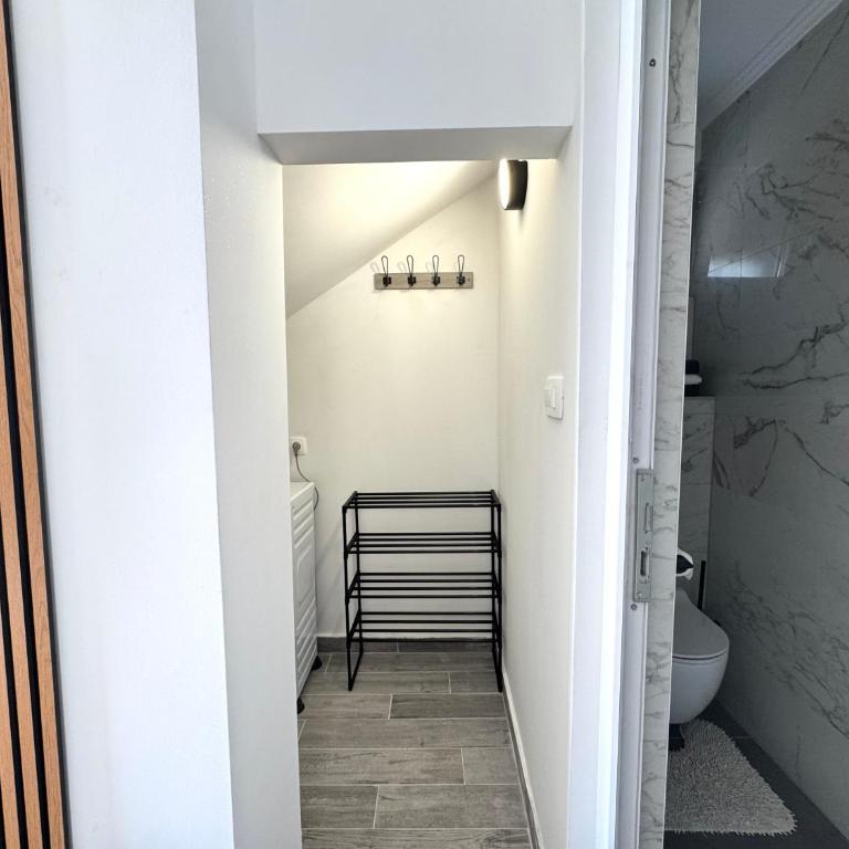 Apartment 'Avlija' - One-Bedroom Apartment - 17