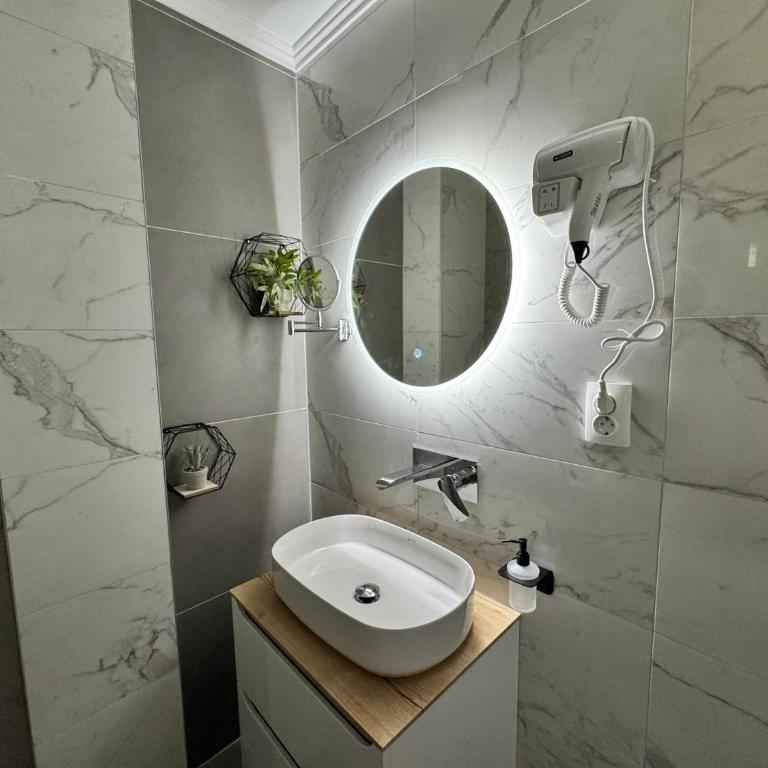 Apartment 'Avlija' - One-Bedroom Apartment - 25