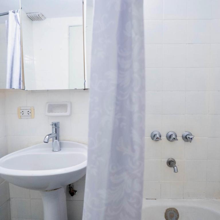 Departamento Centrico con Vista Panorámica al Lago - Apartamento de 1 dormitorio - 30