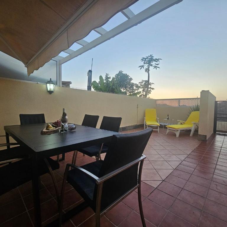 Cozy home with terrace and access to swimming pool - Apartment - 2