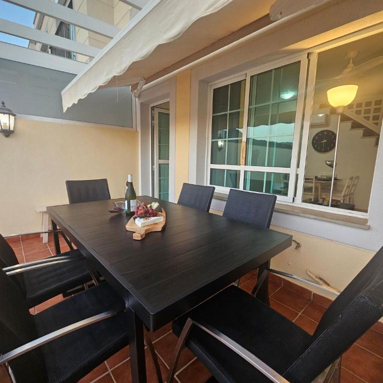 Cozy home with terrace and access to swimming pool - Apartment - 30